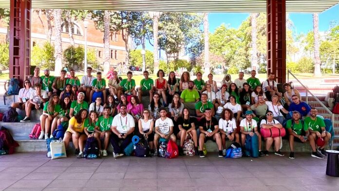 Foto di gruppo 56 partecipanti (1)