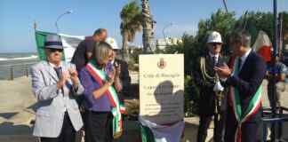 Disastro aereo di Linate, a Bisceglie scoperta la nuova stele in memoria delle 118 vittime