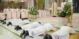 Nuovi diaconi per l’Arcidiocesi, celebrazione eucaristica a Bisceglie