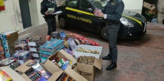 Deposito clandestino di prodotti pirotecnici altamente pericolosi: un arresto e 4mila ordigni sequestrati