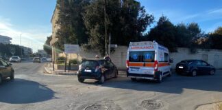Scontro tra due auto all’ultima rotatoria verso Molfetta, donna finisce in ospedale