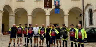 “Pedalando sui passi di don Tonino”, la bella esperienza dei cicloamatori dell’Avis di Bisceglie