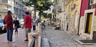 18enne sparato in corso Umberto: le sue condizioni restano gravi, ma stazionarie