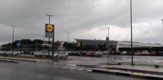 Inibita l’attività del supermercato Lidl di via Bovio per “carenza dei requisiti urbanistici ed edilizi”