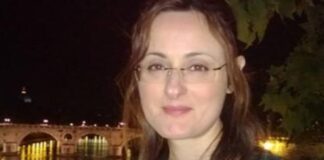 La rassegna “Diversinversi” riparte dall’incontro con la poetessa Lucia Diomede