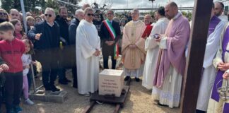 Posa della prima pietra della parrocchia Stella Maris, il commento del sindaco Angarano
