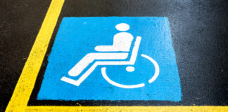 Solidarietà, consegna di un automezzo per persone con disabilità
