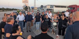 Silenzio e lacrime al corteo in memoria di Marino Tatoli: avviata raccolta fondi per il funerale