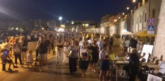 Via Nazario Sauro torna area pedonale serale nei weekend estivi