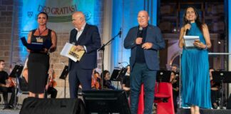 Al sacerdote andriese don Riccardo Agresti il Premio Don Uva 2025