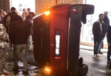 Svolta in via Matteotti e perde il controllo dell’auto che si ribalta su un fianco, conducente illeso