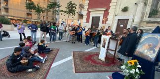 Bisceglie, la fede scende in piazza: si è conclusa la Missione Kerigmatica a San Lorenzo
