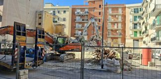 Giù il manufatto di pregio in via Fragata 69: scontro sulle tutele urbanistiche