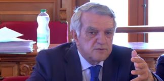 Scossa in Giunta, l’assessore Antonio Belsito rassegna le dimissioni irrevocabili
