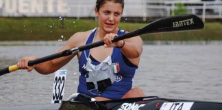 Canoa maratona, bronzo mondiale per la 18enne Cecilia Abascià: il legame con le sue radici biscegliesi