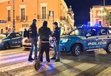 La Polizia di Stato presidia il centro storico contro l’uso selvaggio di bici elettriche e monopattini